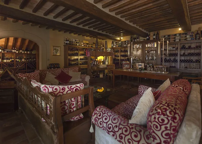 호텔 Il Falconiere Relais & 5*